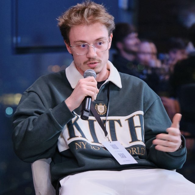 Никита Ганевич — фаундер Aura